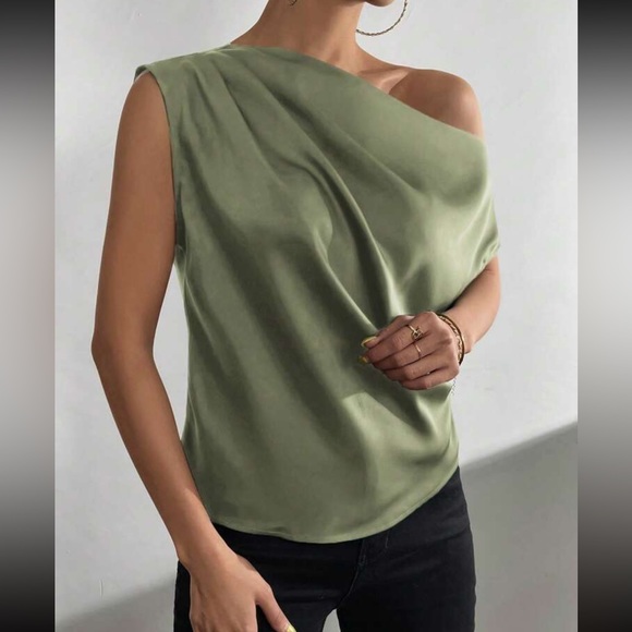 Ruched  mauve purple asymmetrical neck blouse - Picture 13 of 16